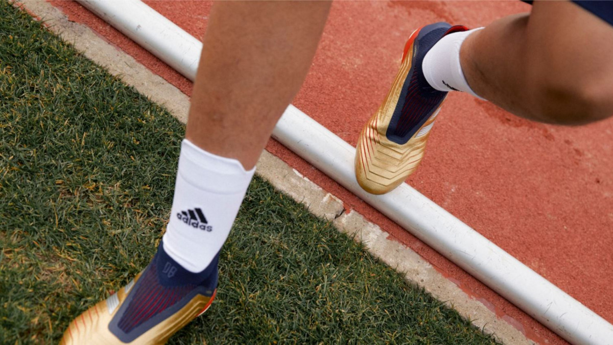 adidas Predator Freak .1 FG – Hồng Đen Superspectral – FW7241 – Azzurro