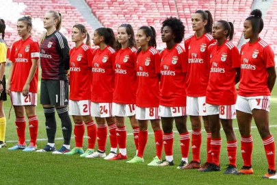 equipa-feminina-futebol-new.webp