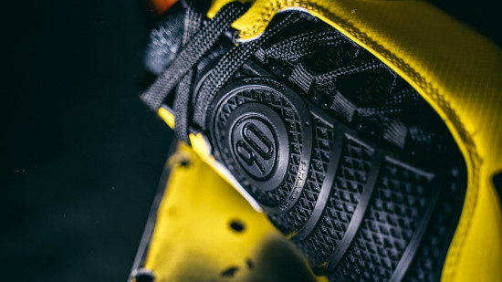 La primera bota golpeo de Nike ha vuelto. Total 90 Laser - Blogs - Fútbol Emotion