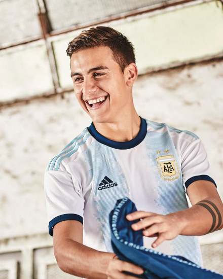 blog-nueva-camiseta-argentina-copa-america-2019-dybala.jpg