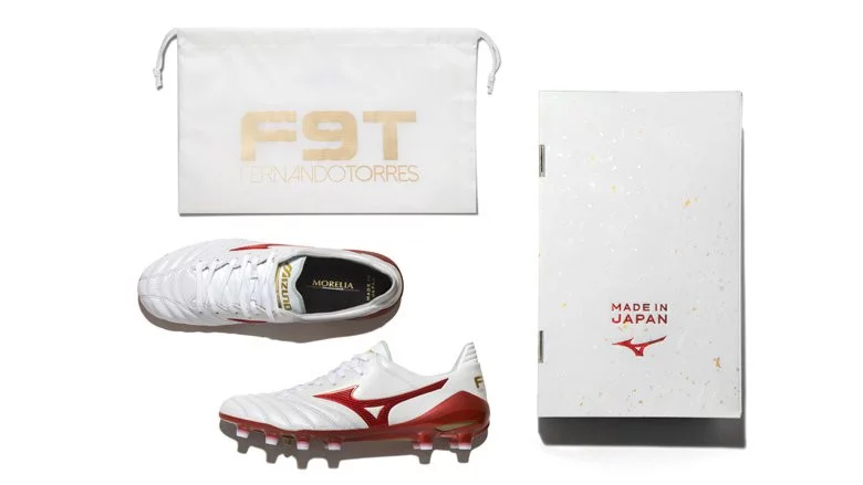 post card blog-mizuno-morelia-neo-II-fernando-torres.webp