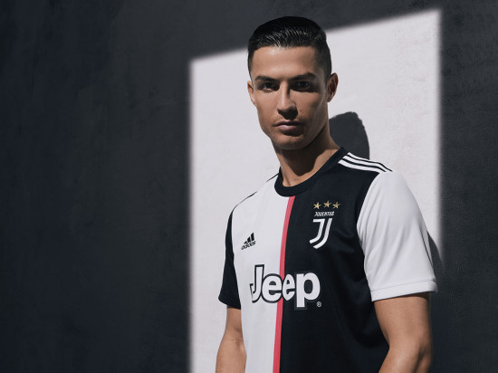 CR7-Juventus-Home-2019-2020.jpg