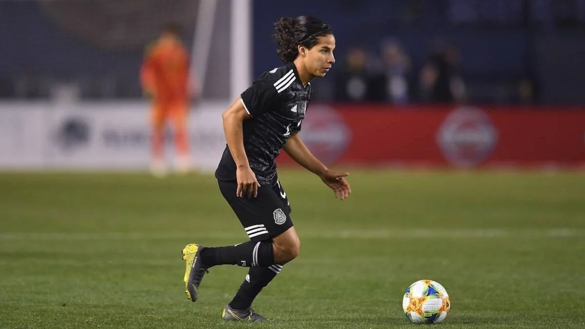 post card Post-Diego-Lainez-1.webp