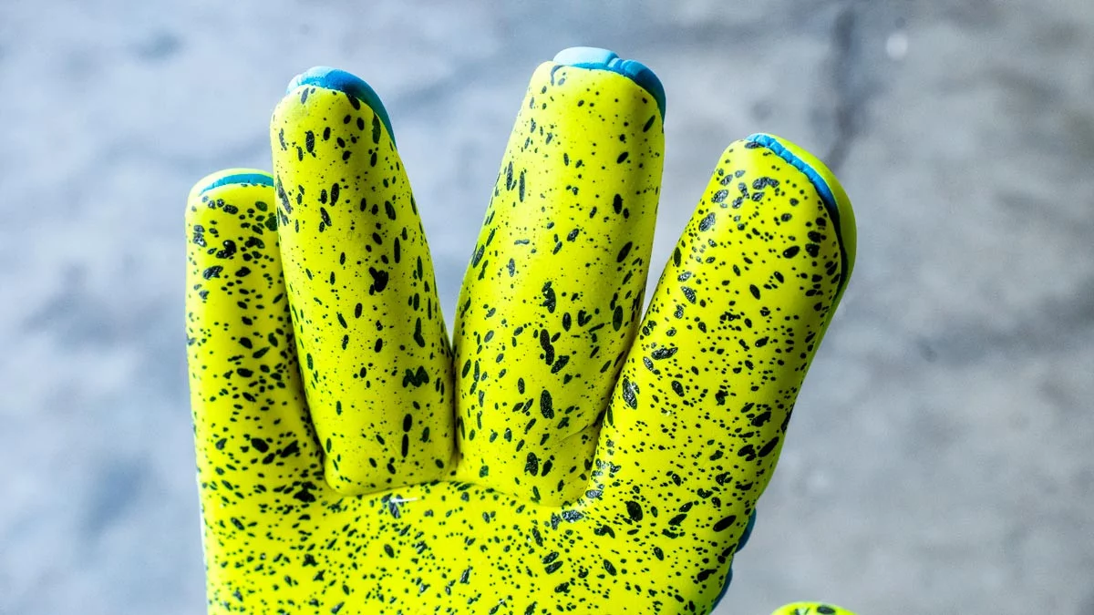 post card Post-mejores-guantes-rollfinger-7.webp