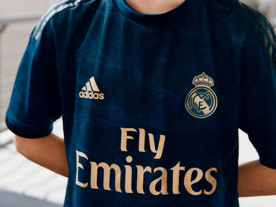 Terza maglia real best sale madrid 2019