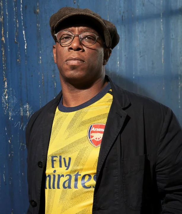 post card Post-camiseta-Away-Arsenal-2.webp