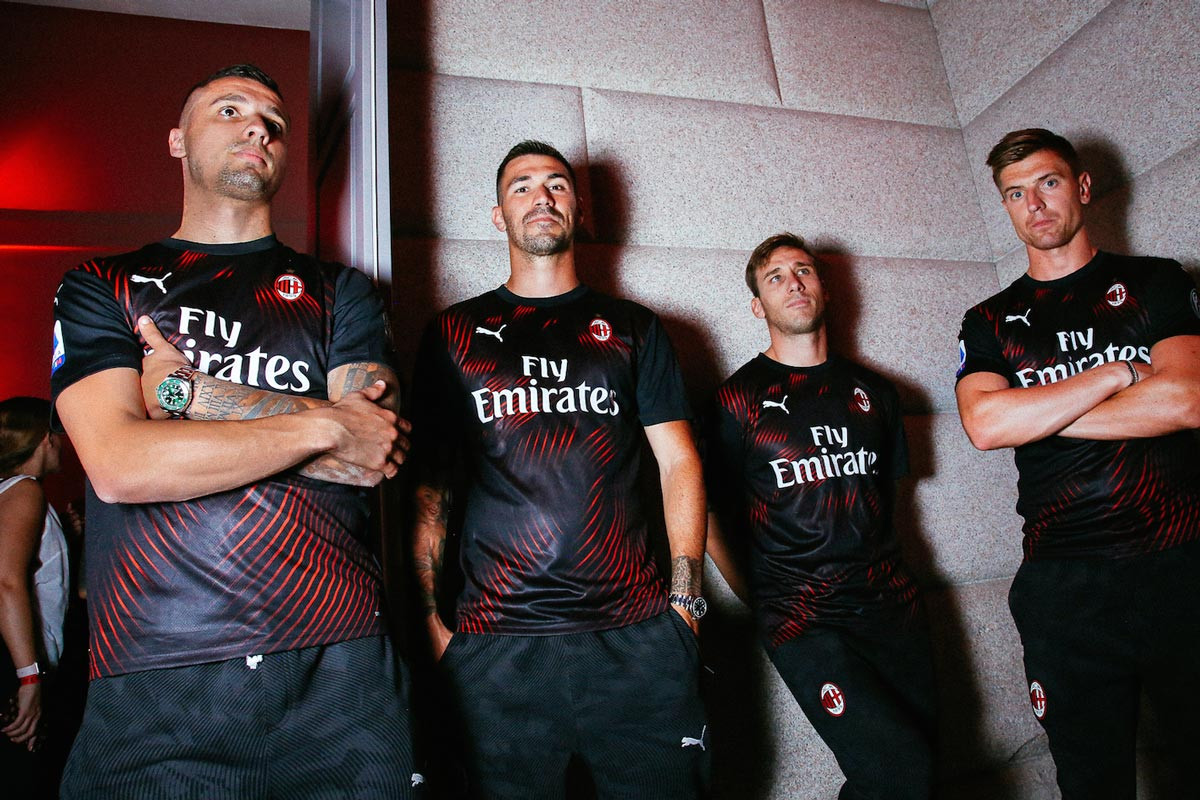 La nuova terza maglia del Milan - Blog - Fútbol Emotion