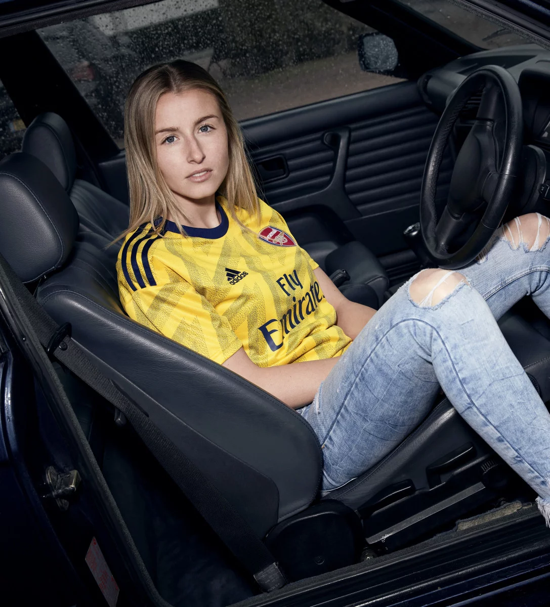 post card 13300772_Adidas_FW19_Arsenal_AWAY_LEAH_WILLIAMSON_0105.webp.webp