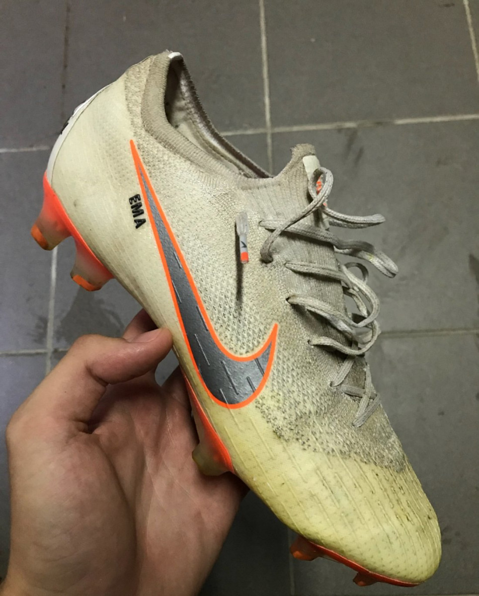 La guía definitiva para limpiar y cuidar tus botas de fútbol - Blogs -  Fútbol Emotion
