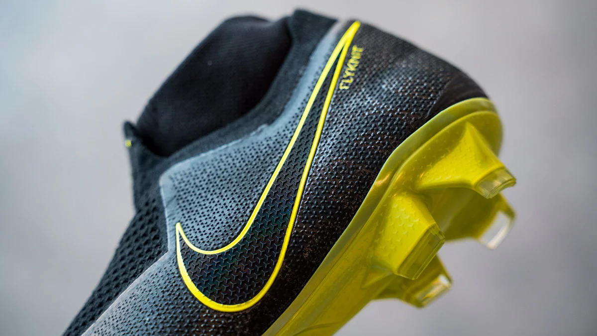 post card Post-Nike-Under-the-Radar-2.webp