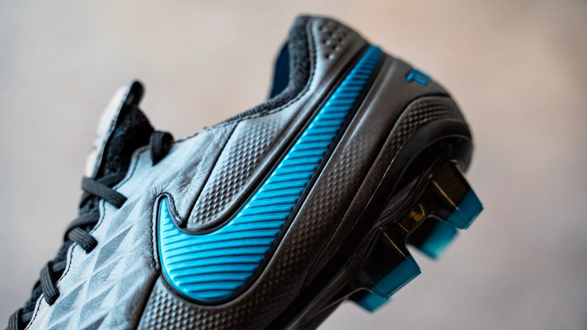 post card Post-Nike-Under-the-Radar-3.webp