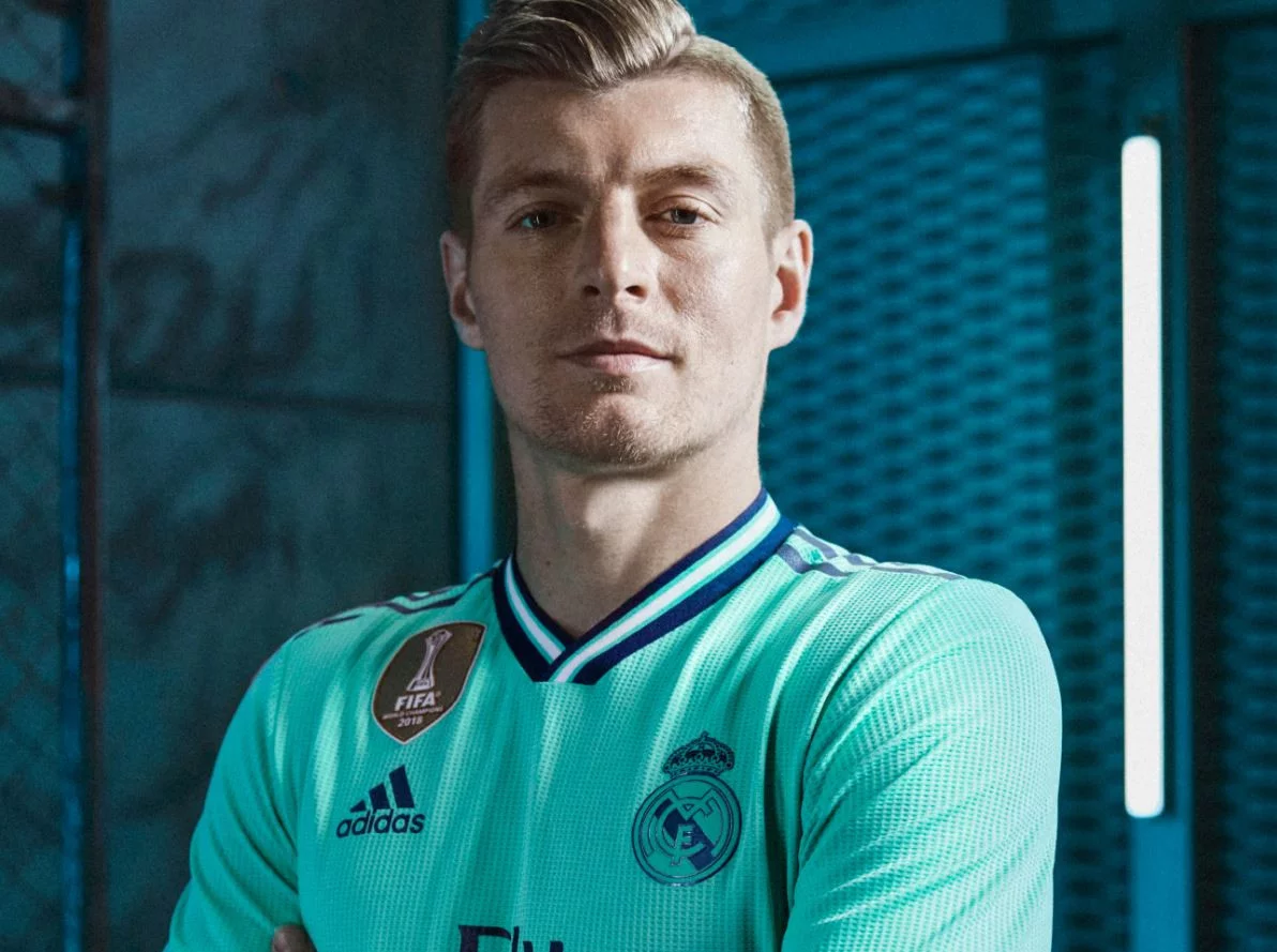 post card Post-tercera-camiseta-Real-Madrid-2.webp