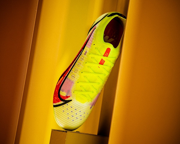 Nike Mercurial contra adidas X SpeedFlow / ¿Cuál es mejor? - Blogs - Fútbol  Emotion