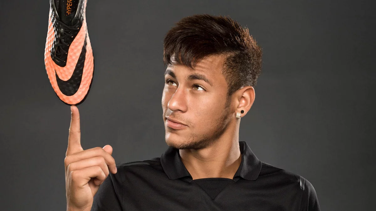 post card blog-la-historia-de-las-botas-de-neymar-hypervenom.webp