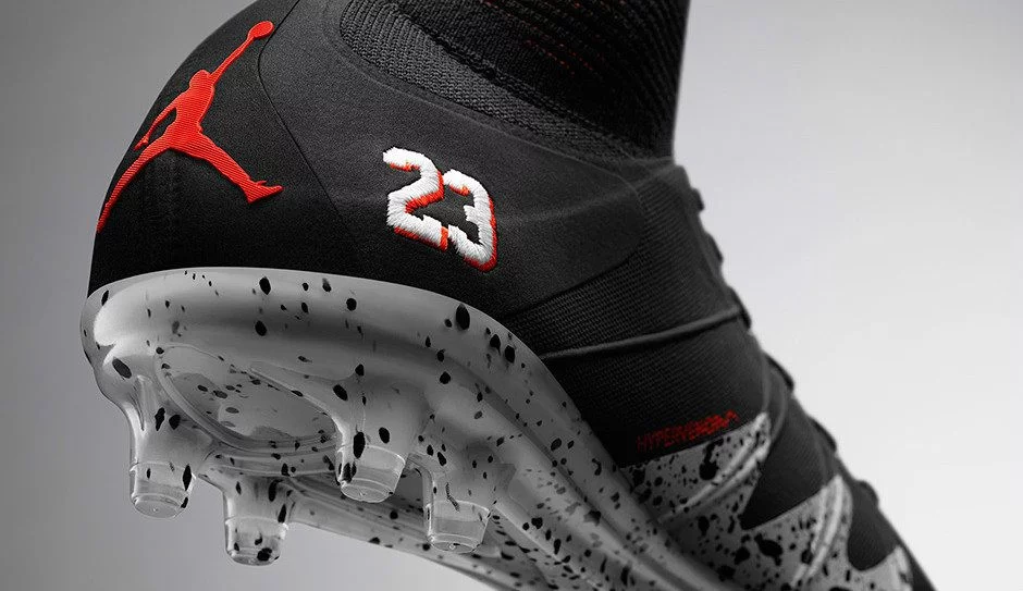 post card blog-la-historia-de-las-botas-de-neymar-jr-hypervenom-jordan-black.webp