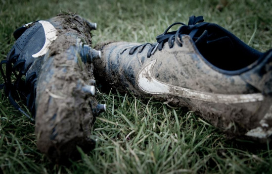 Zapatillas de fútbol sala Indoor VS botas de fútbol Turf - Blogs