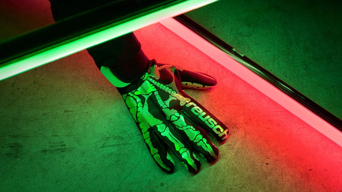 post card Reusch-XRay-Speedbump-5.webp