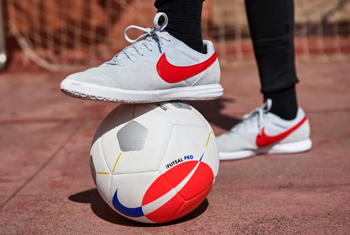 post card Nike-Futsal-Sunrise-Pack-5.webp