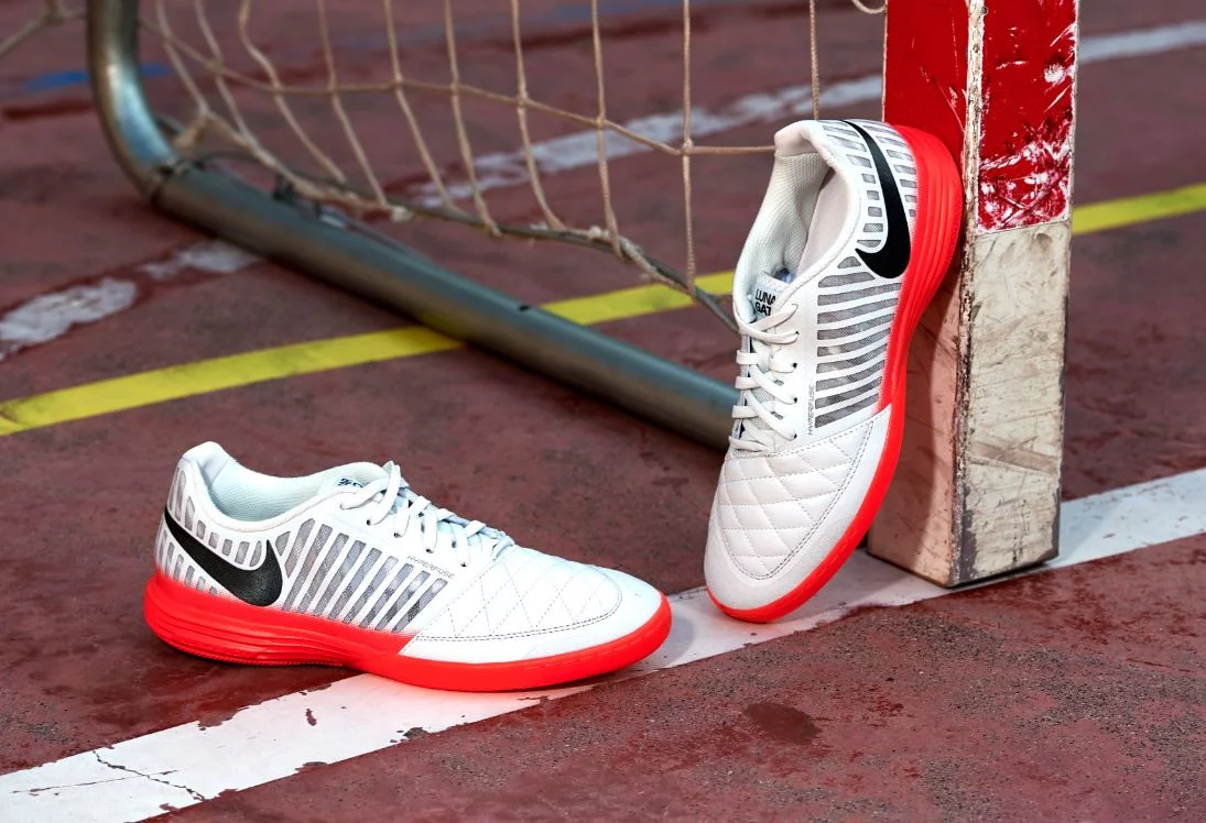 post card Nike-Futsal-Sunrise-Pack-6.webp