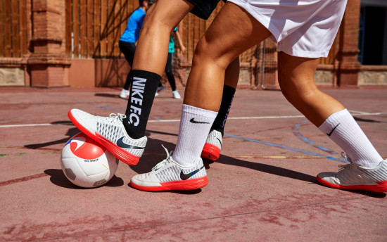 Nike-Futsal-Sunrise-Pack-4.JPG