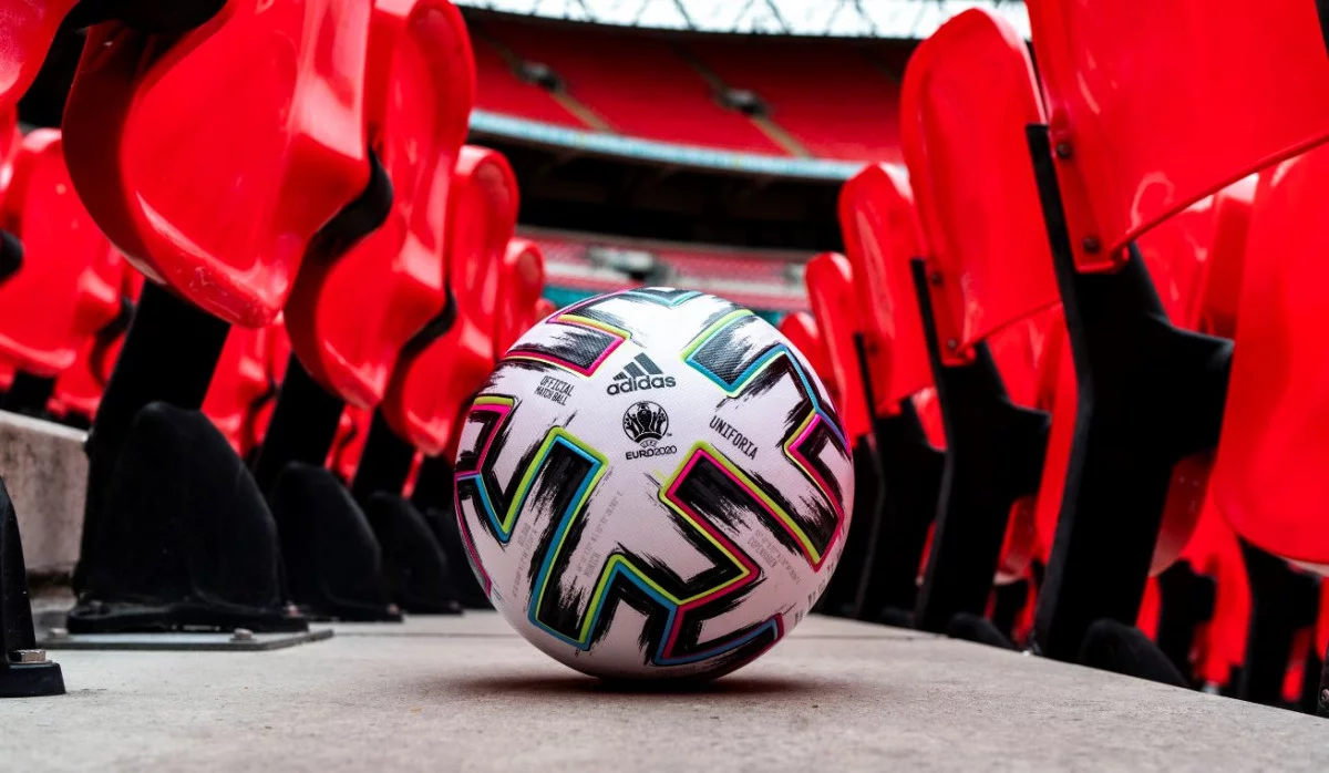 post card Balon-Euro-2020-1.webp