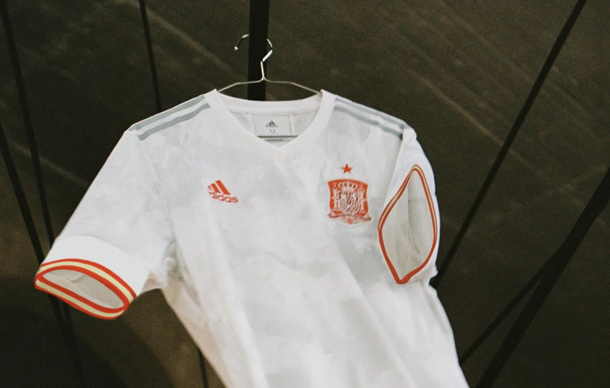 post card Camiseta-España-Euro-2020-6.webp