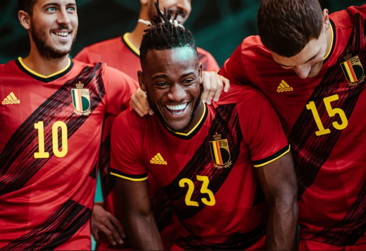 post card Camisetas-Eurocopa-2020-4.webp
