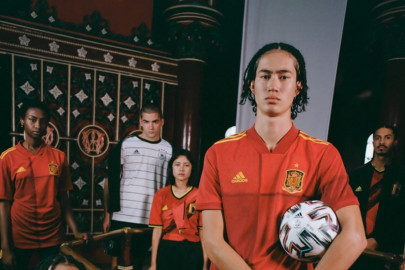 Camisetas oficiales adidas para la EURO 2020
