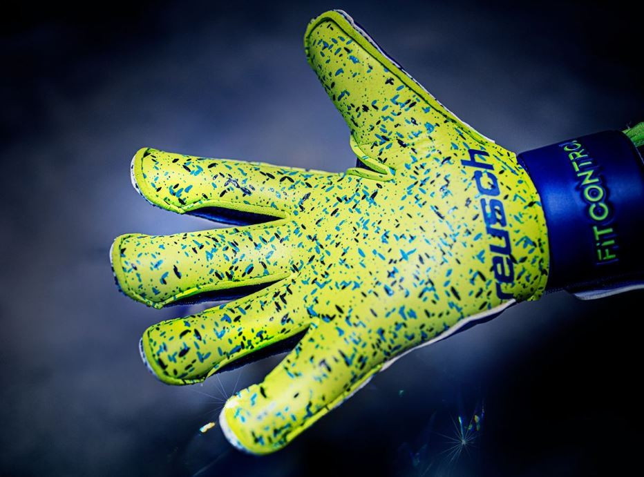 Puedo que los guantes de fútbol agarren más? - Blogs - Fútbol Emotion