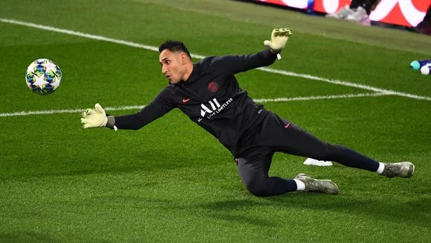 post card blog-entrenamiento-porteros-en-casa-keylor.webp