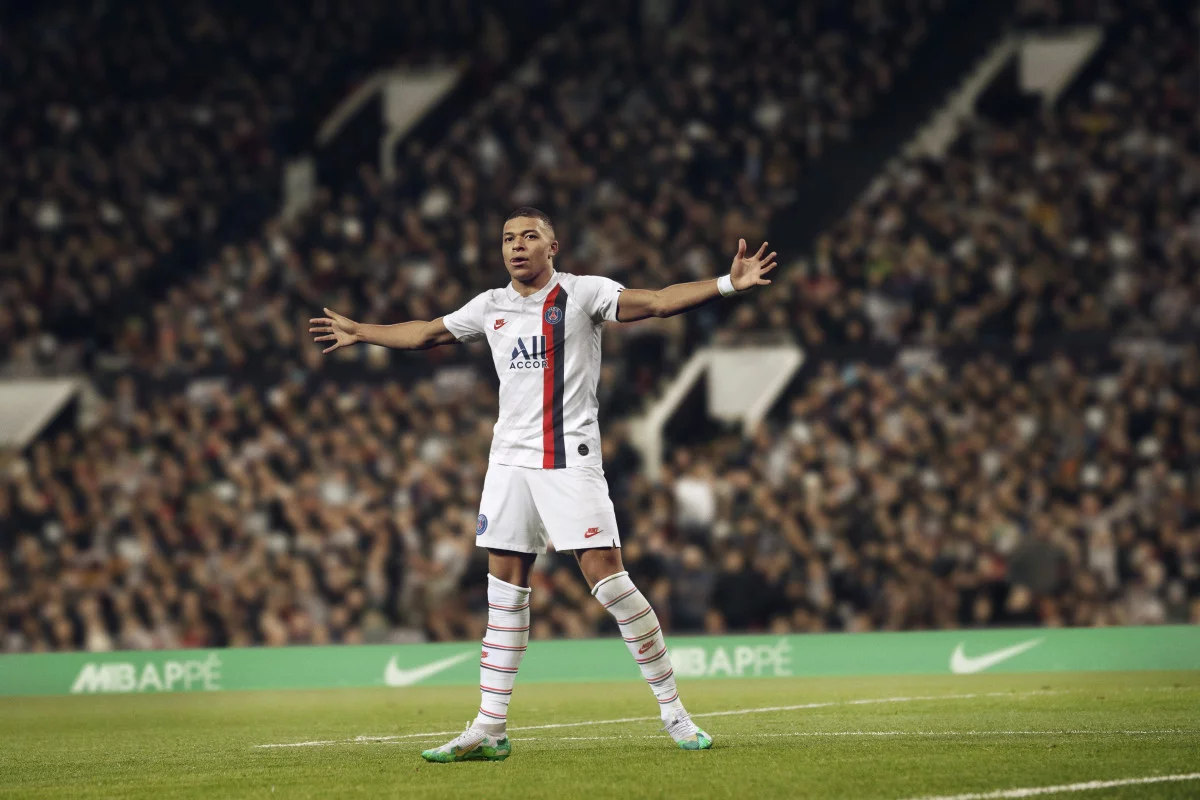 post card bondy-mbappe.webp