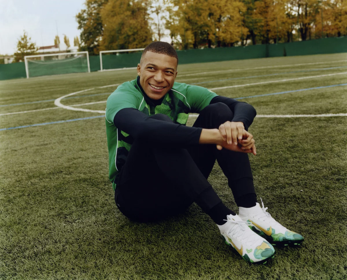 post card mbappe-bondy.webp