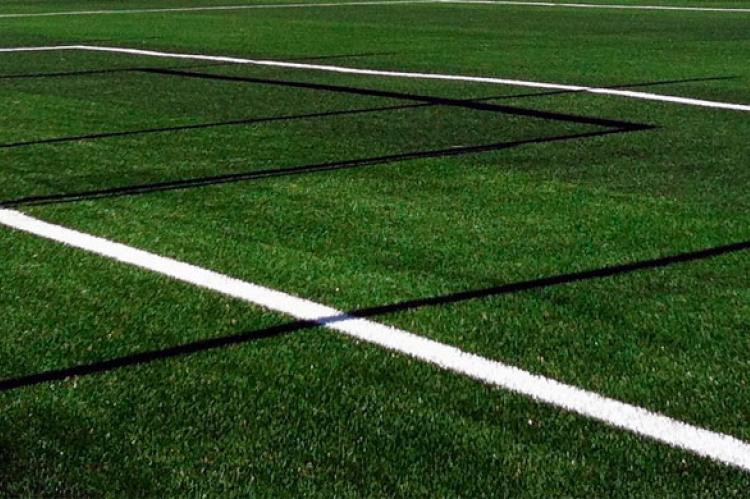 scarpe adatte per campo sintetico