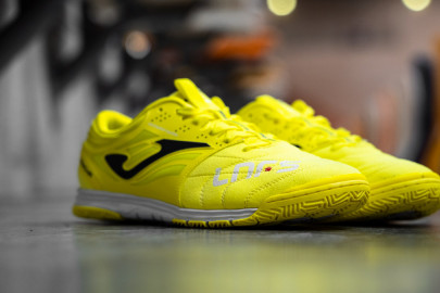 Nueva zapatilla de fútbol sala Joma Cancha