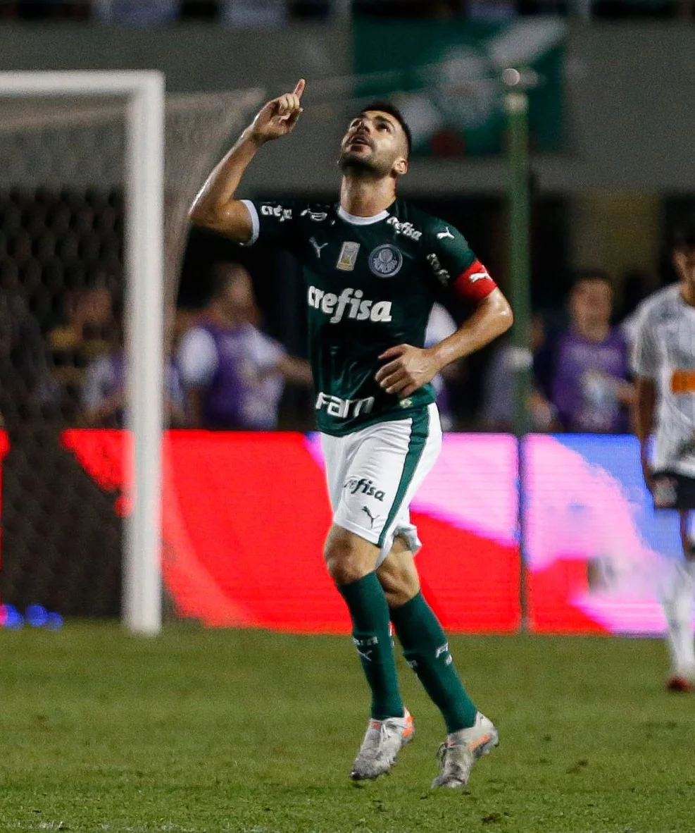 post card bruno-henrique-palmeiras-adidas-nemeziz-19.1.webp