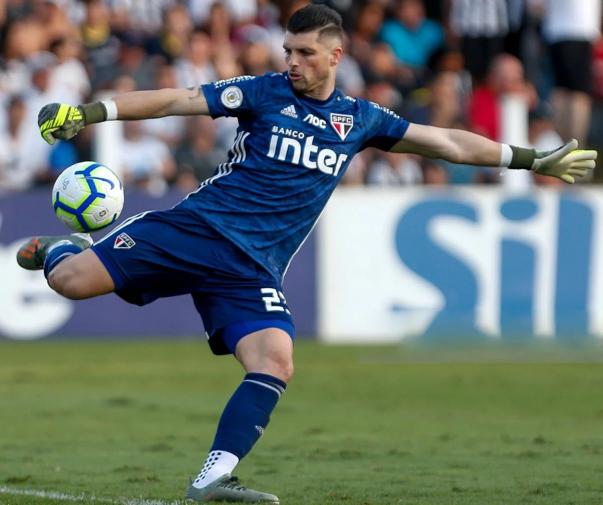 post card tiago-volpi-saopaulo-adidas-x19.1.webp