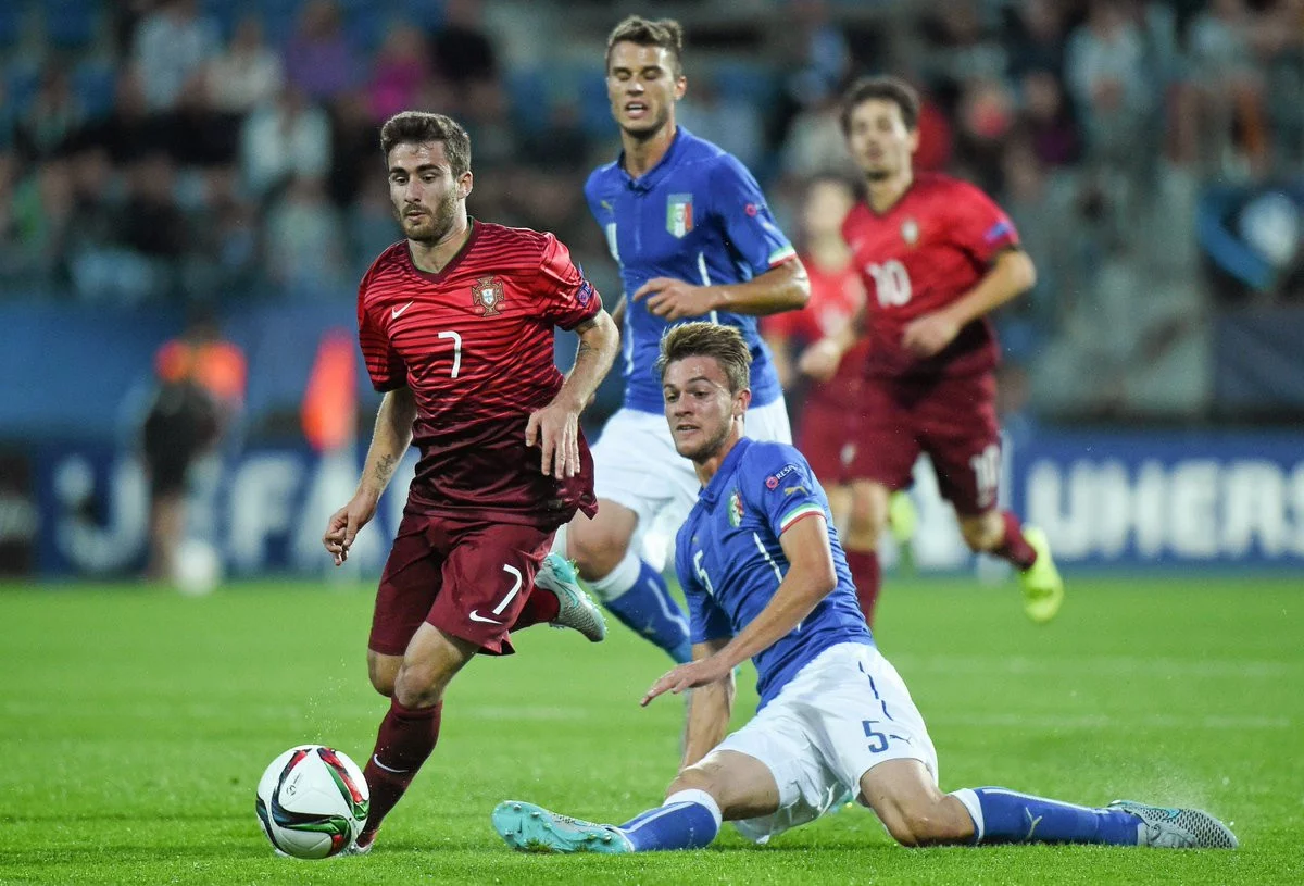 post card blog-as-chuteiras-de-rafa-silva-3.webp
