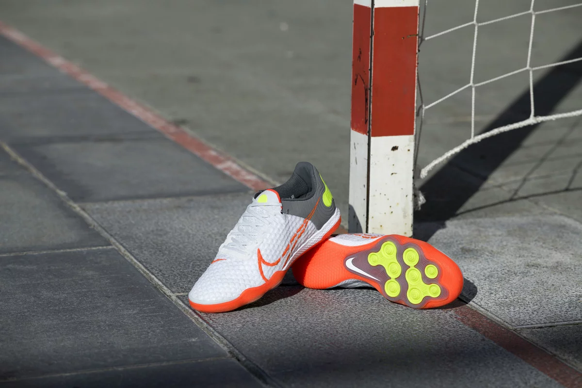 post card blog-nike-lunar-gato-react-3.webp