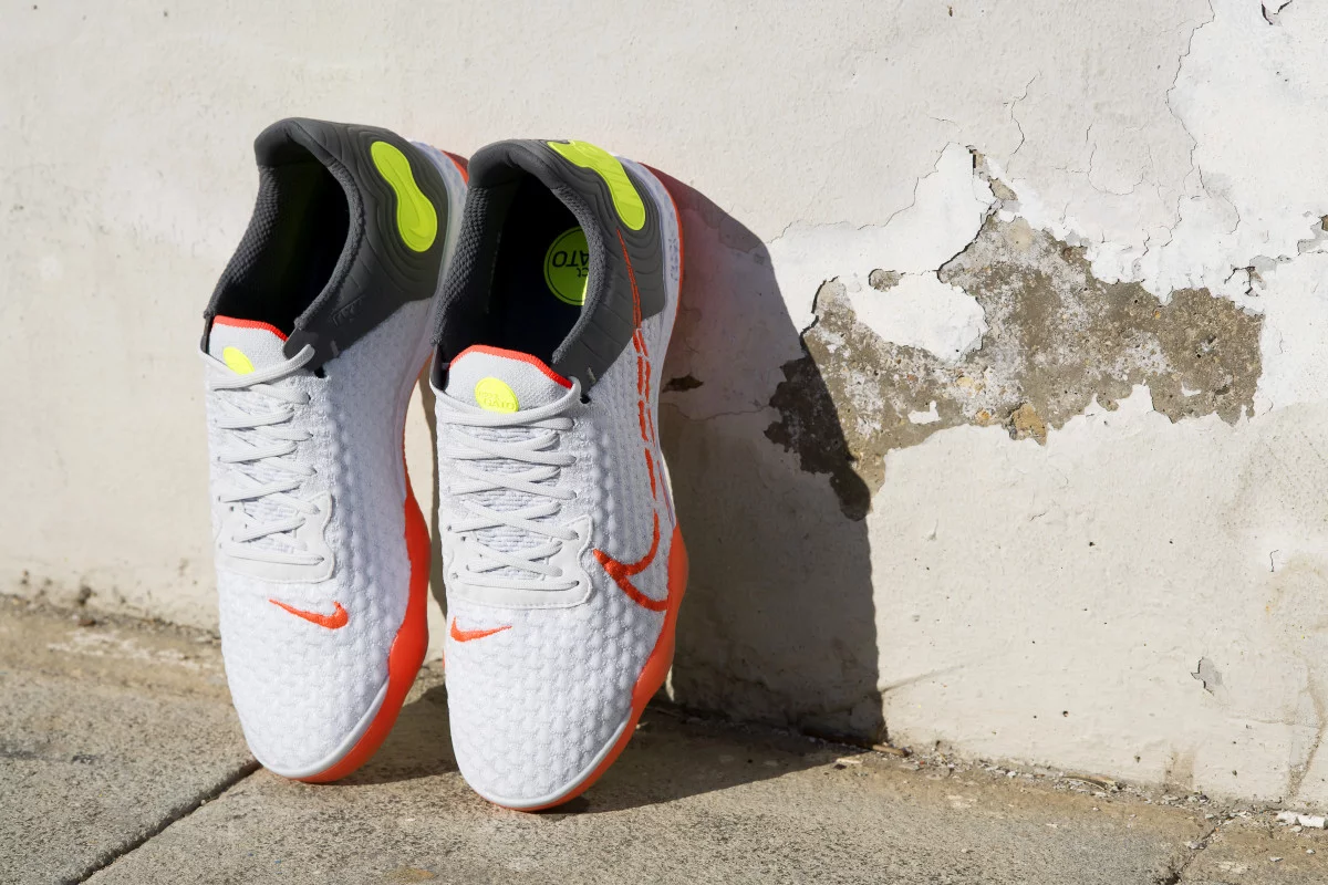 post card blog-adidastopsala-vs-nikereact-4.webp