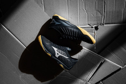 Nueva zapatilla de fútbol sala Mizuno Rebula