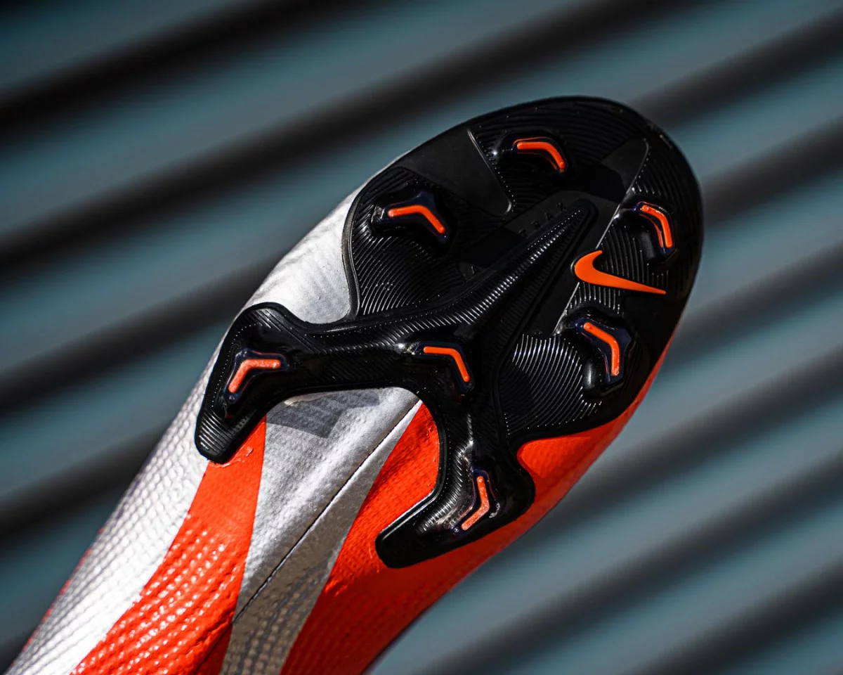 post card post-Nike-Mercurial-Vapor-Superfly-remastered-4.webp