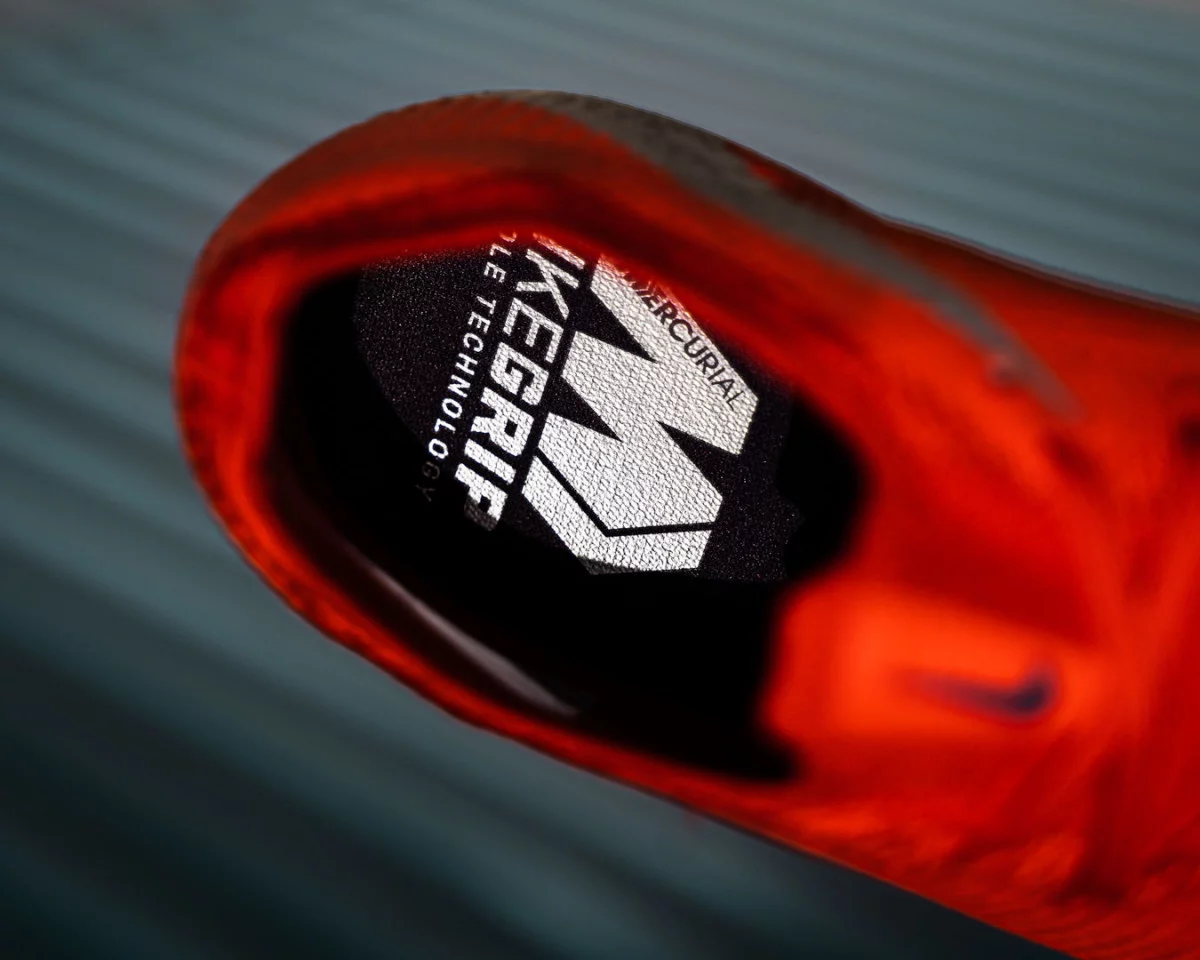 post card post-Nike-Mercurial-Vapor-Superfly-remastered-6.webp