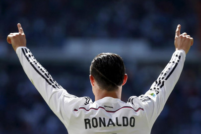 CES JOUEURS QUI ONT MARQUÉ 5 BUTS PENDANT UN MATCH