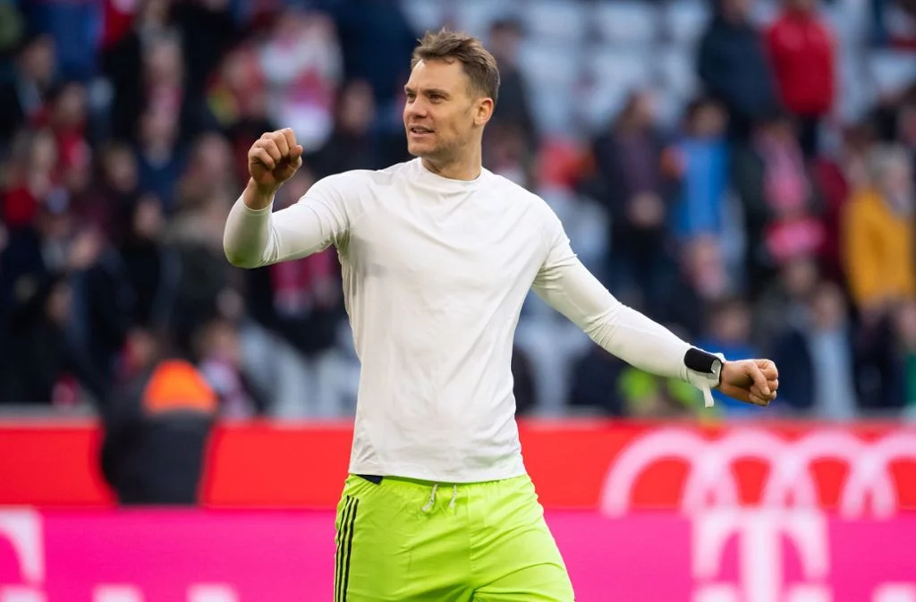 post card blog-adidas-predator-pro-manuel-neuer-5.webp