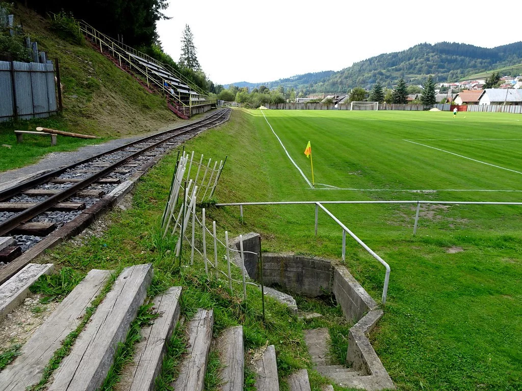 post card blog-estadios-futebol-estranhos-tatran.webp