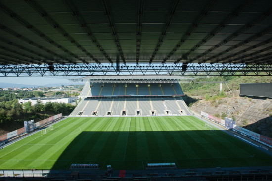 blog-estadios-futebol-estranhos-Braga.jpg