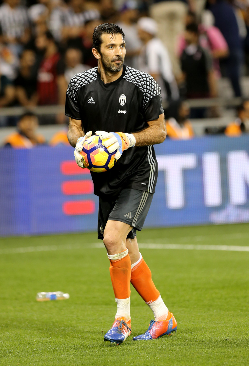 scarpini buffon