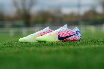 Novas chuteiras mercurial Jogo Prismático - As novas chuteiras do Neymar