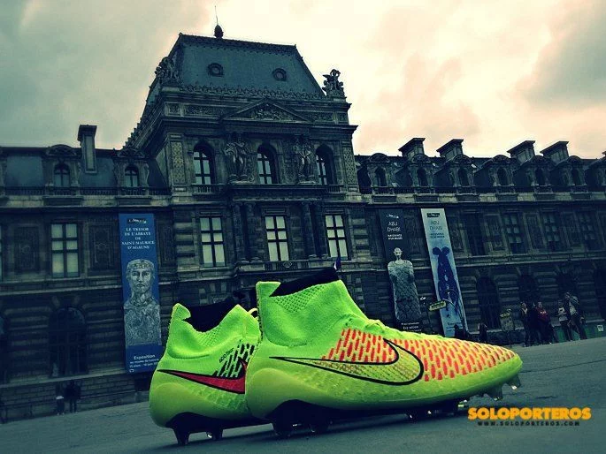 post card post-5-tecnologías-revolucionarias-botas-de-fútbol-4.webp