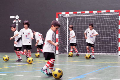 Mejores zapatillas de fútbol sala para niños con velcro